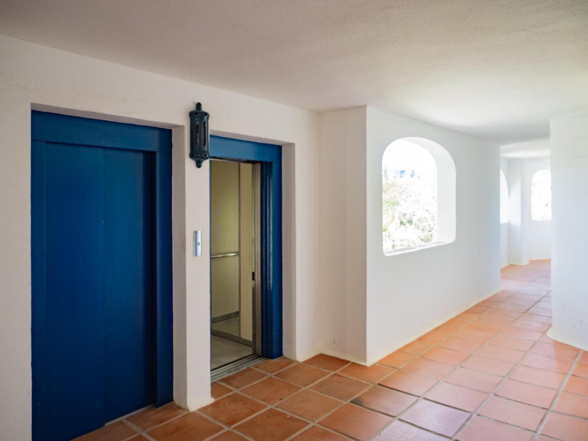 Atico De 5 Niveles En Puerto De Cabopino Marbella